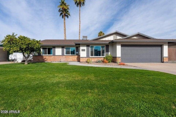 2430 E HERMOSA Drive, Tempe, AZ