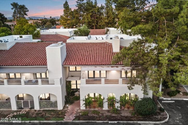 5200 S LAKESHORE Drive #207, Tempe, AZ