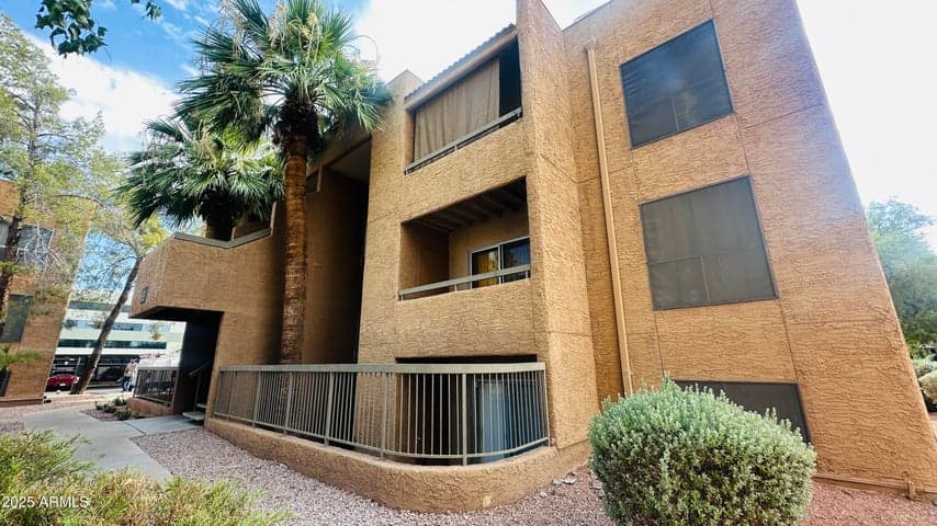2625 E Indian School Road #Unit 142, Phoenix, AZ