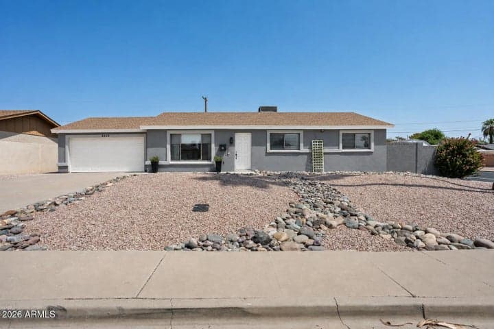 8628 E Oak Street, Scottsdale, AZ