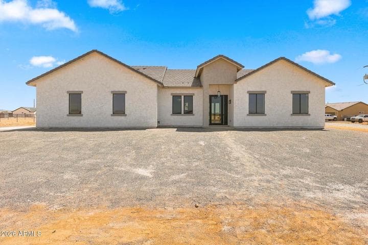 25886 W DENVER HILL Drive, Wittmann, AZ