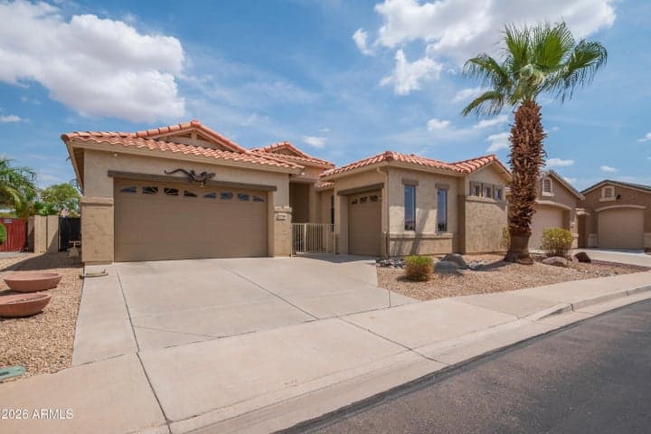 17790 W SAMMY Way, Surprise, AZ