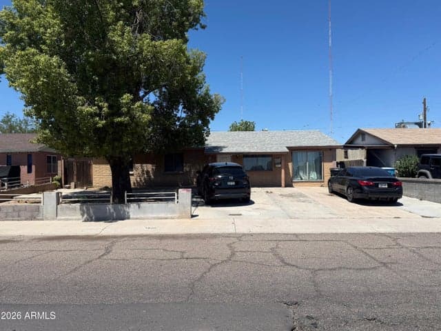 4820 N 73RD Avenue, Phoenix, AZ