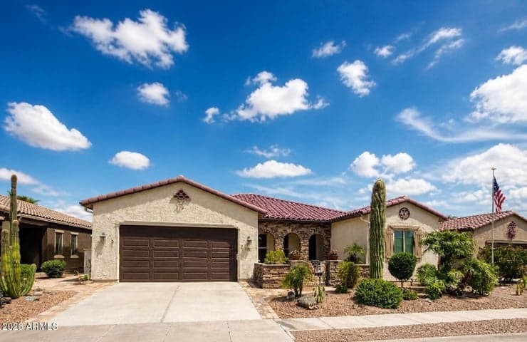 332 N RAINBOW Way, Casa Grande, AZ