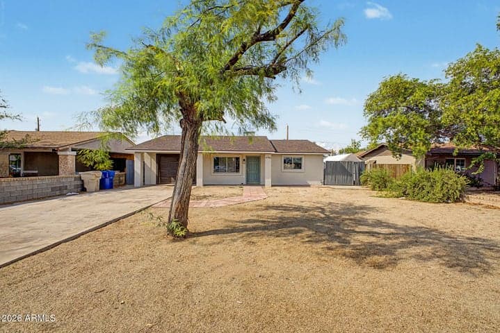 4746 W NICOLET Avenue, Glendale, AZ