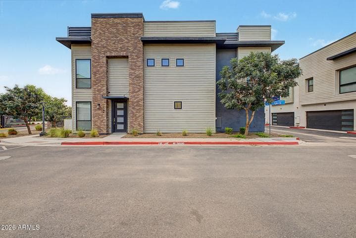 149 E LEXINGTON Avenue, Gilbert, AZ