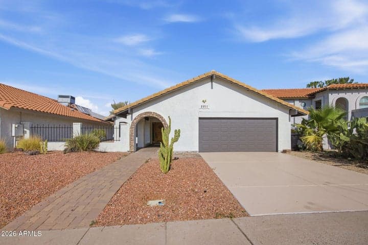 2211 S EL MARINO --, Mesa, AZ