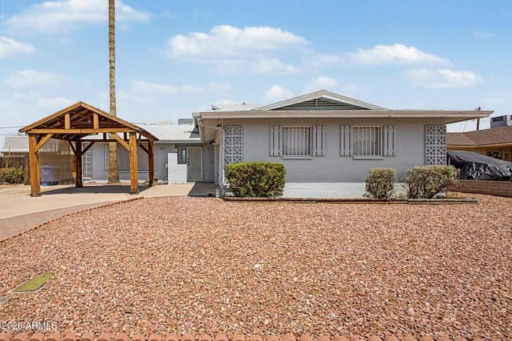 3944 W MONTEBELLO Avenue, Phoenix, AZ