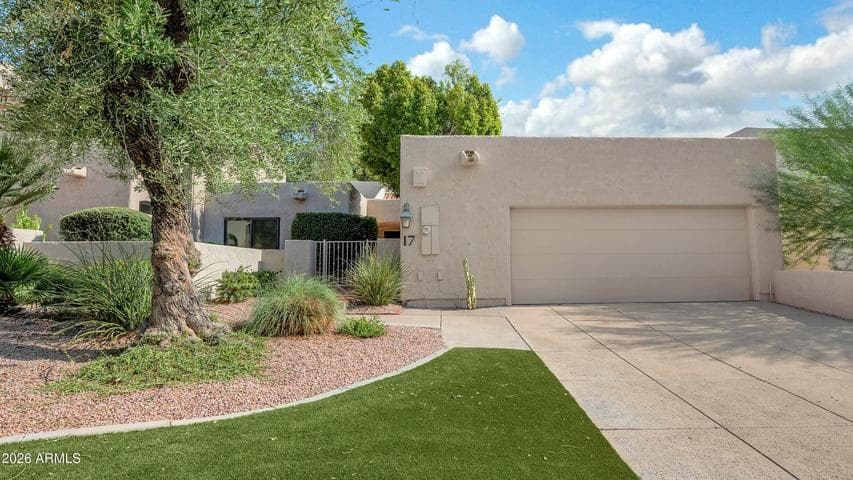 2626 E ARIZONA BILTMORE Circle #17, Phoenix, AZ