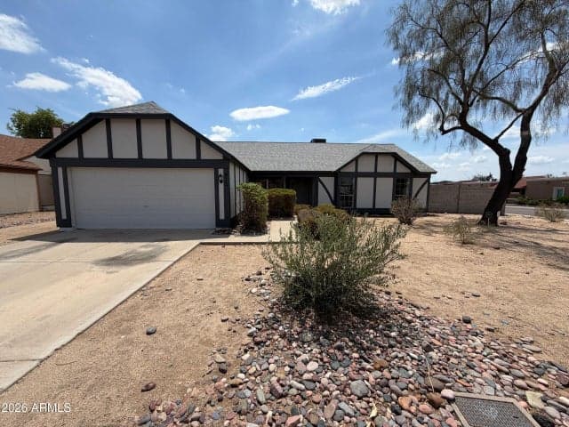 615 W MONTOYA Lane, Phoenix, AZ