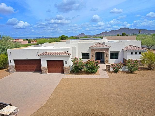 2814 W JORDON Lane, Phoenix, AZ