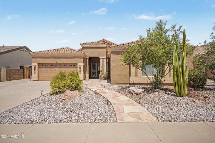 4982 E LA COSTA Drive, Chandler, AZ