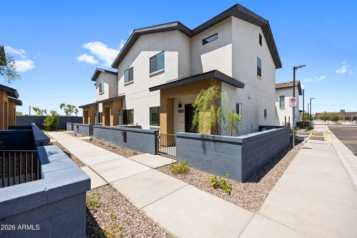 2333 E MCARTHUR Drive, Tempe, AZ