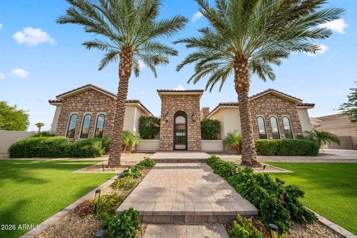 18203 W SOLANO Court, Litchfield Park, AZ