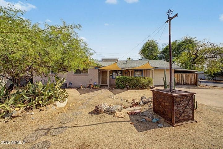 2245 W OSBORN Road, Phoenix, AZ