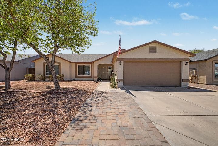 3027 W DALEY Lane, Phoenix, AZ