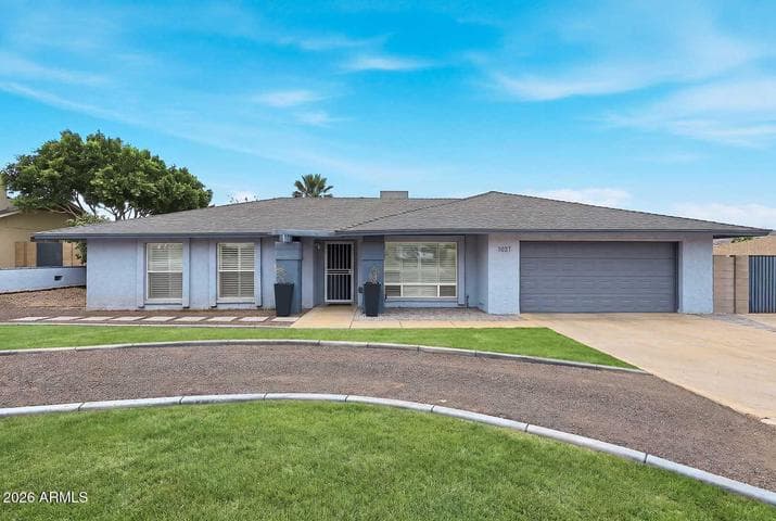 1037 E ACOMA Drive, Phoenix, AZ