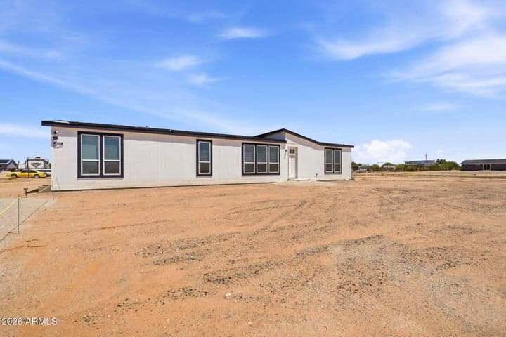 24086 E CHOLLA Road, Florence, AZ