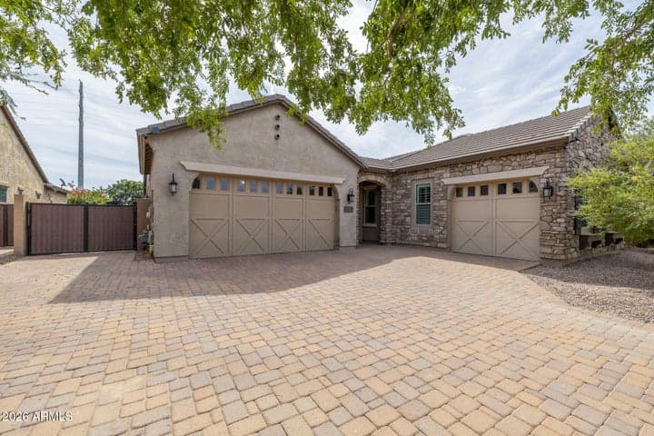 21743 S 223RD Place, Queen Creek, AZ