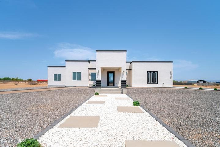 25778 W PEAKVIEW Road, Wittmann, AZ
