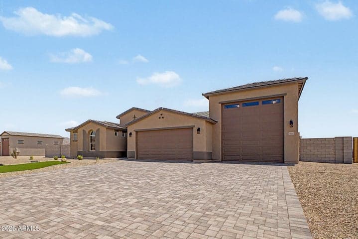 24319 W DUANE Lane, Wittmann, AZ