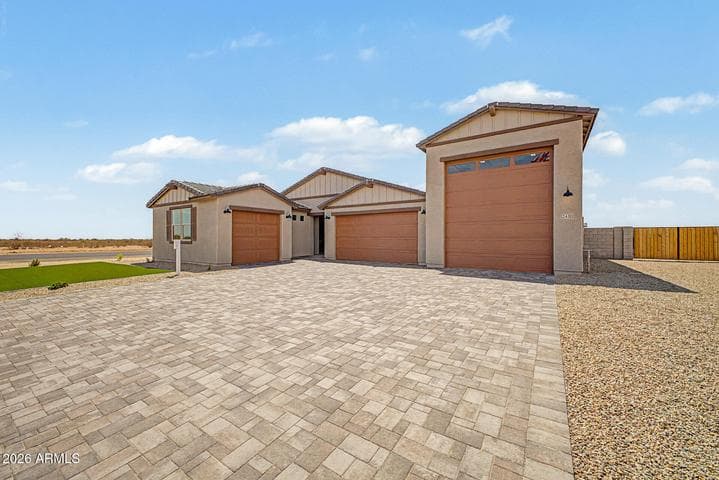 24311 W DUANE Lane, Wittmann, AZ