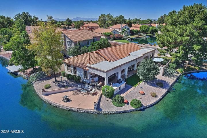 1605 S ASH Drive, Chandler, AZ