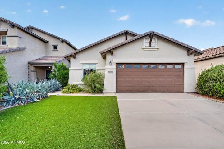 10944 E BOSTON Street, Apache Junction, AZ