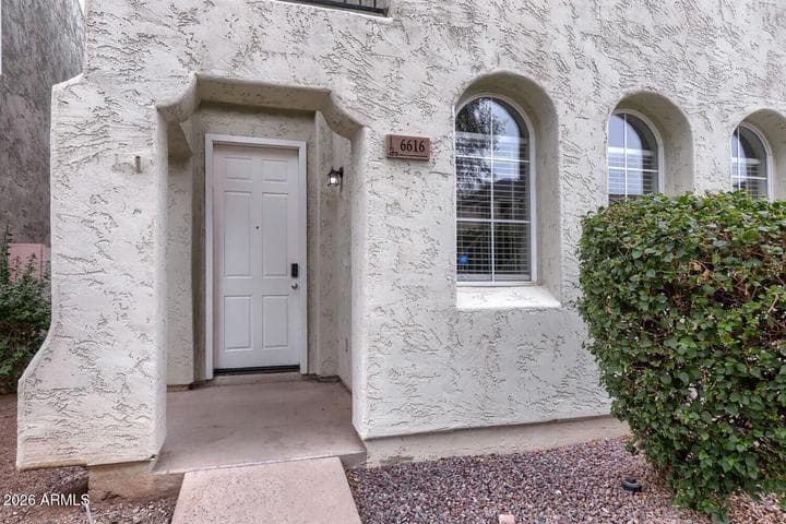 6616 W JOHNSON Street, Phoenix, AZ