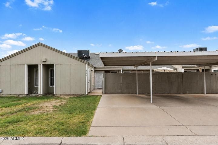 4449 E VINEYARD Road, Phoenix, AZ