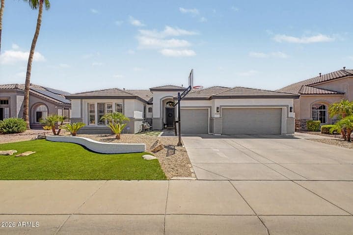 7247 W MELINDA Lane, Glendale, AZ