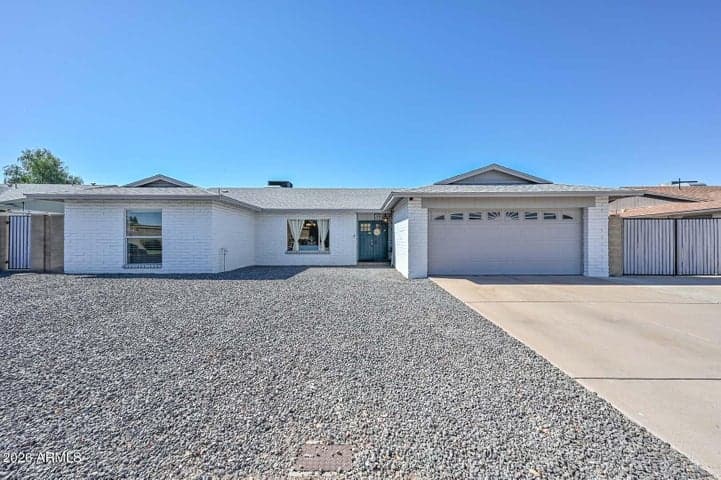 5825 W CROCUS Drive, Glendale, AZ