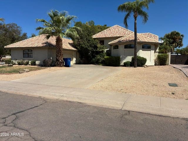 4602 E CAROLINA Drive, Phoenix, AZ