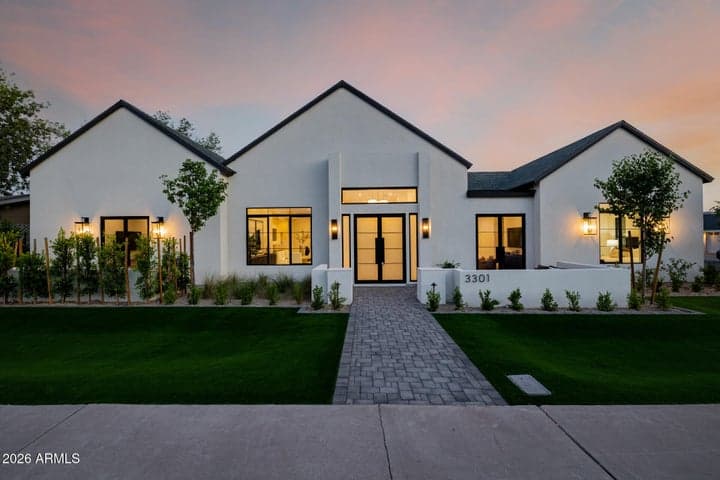 3301 E ELM Street, Phoenix, AZ
