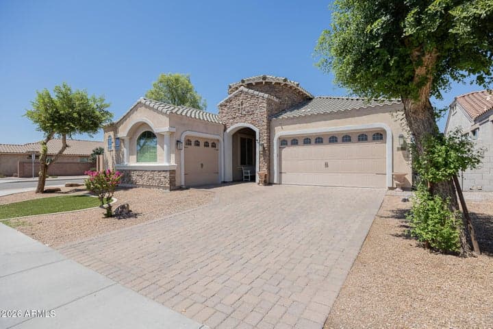 224 E MEAD Drive, Chandler, AZ