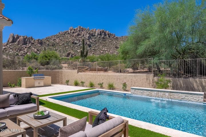 11552 E DESERT HOLLY Drive, Scottsdale, AZ