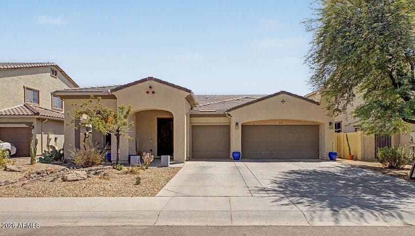5229 W BRANHAM Lane, Laveen, AZ