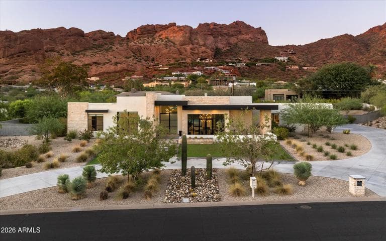 4822 E PALOMINO Road, Phoenix, AZ