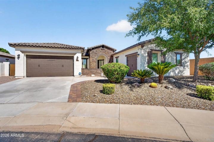 1481 S CARRIAGE Lane, Chandler, AZ