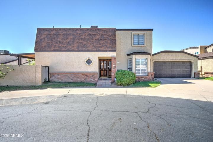 2511 E SHAW BUTTE Drive, Phoenix, AZ
