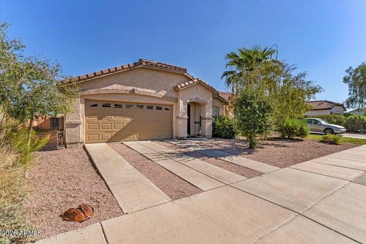 218 E MILADA Drive, Phoenix, AZ