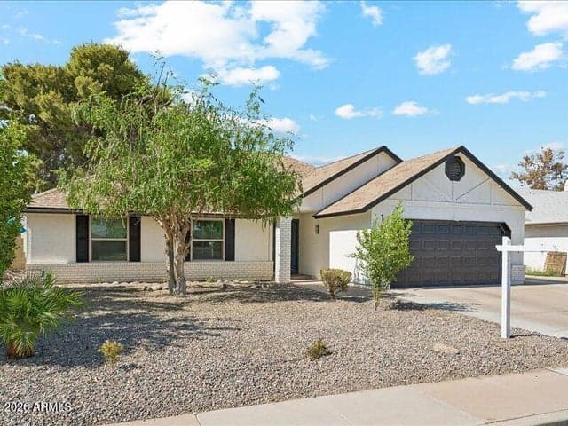 1523 W MISSION Drive, Chandler, AZ