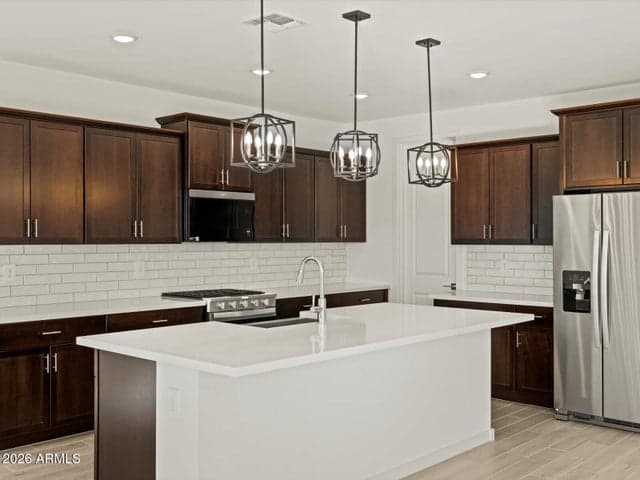 17758 W ILLINI Street, Goodyear, AZ