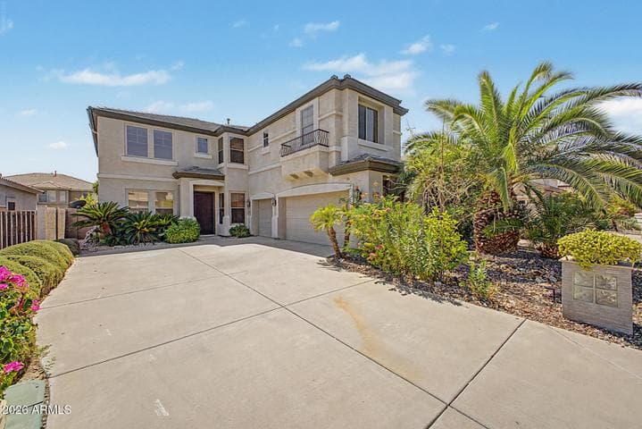 2737 W GLENHAVEN Drive, Phoenix, AZ