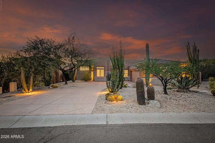 11156 E DALE Lane, Scottsdale, AZ