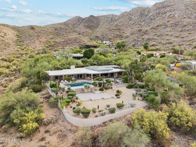 8219 N CHARLES Drive, Paradise Valley, AZ