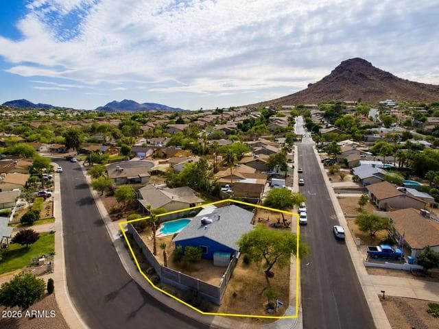 2031 E VISTA Drive, Phoenix, AZ