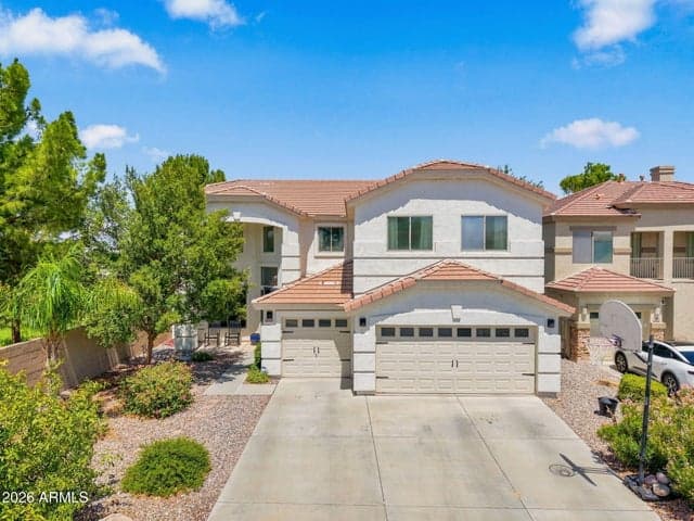 17698 W POST Drive, Surprise, AZ