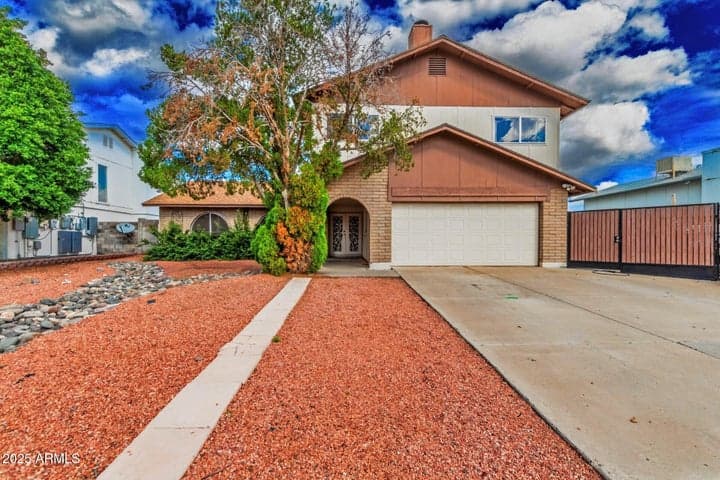 4732 W DAVIS Road, Glendale, AZ