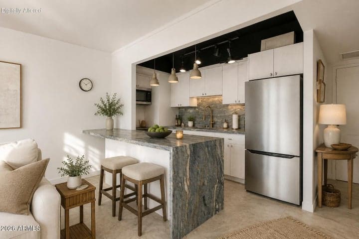 4750 N CENTRAL Avenue #3J, Phoenix, AZ